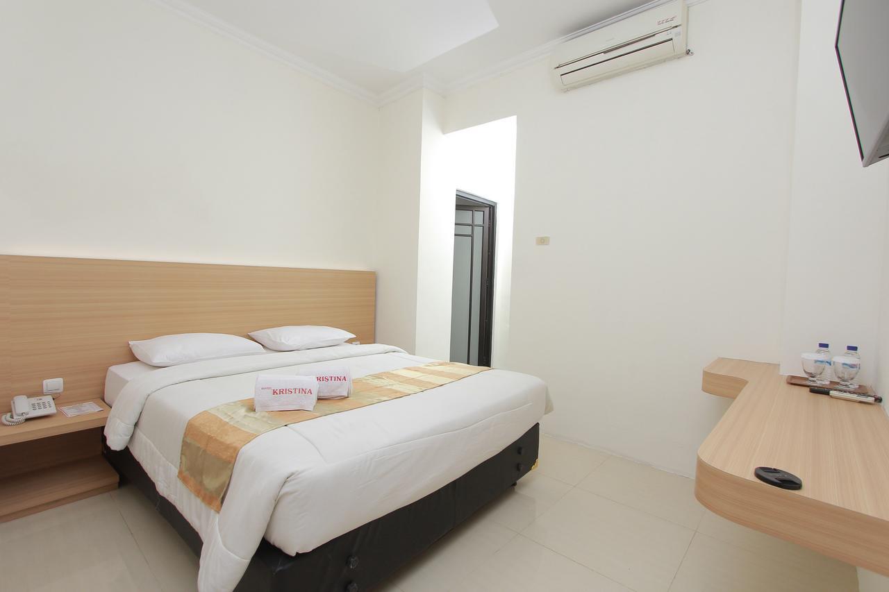 Hotel Kristina Malioboro Yogyakarta Exterior photo